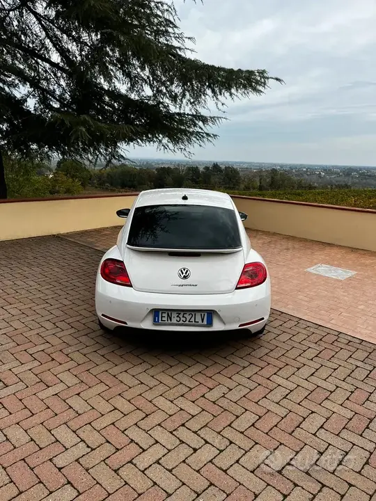 Volkswagen Maggiolino 2012 photo 4