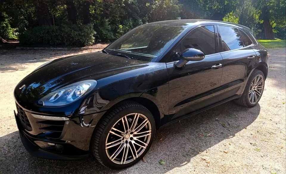 Porsche Macan S