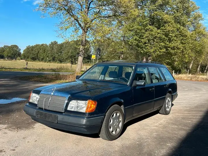 Mercedes-Benz W124