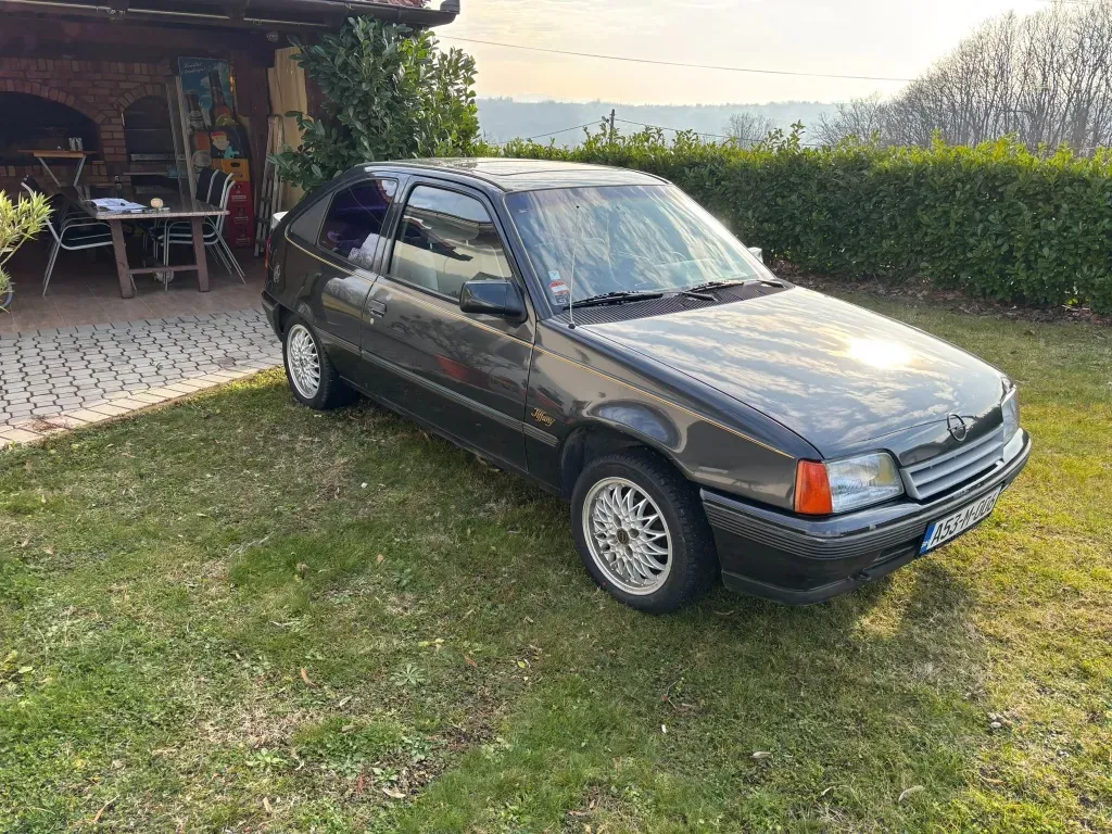 Opel Kadett 1988 photo 3