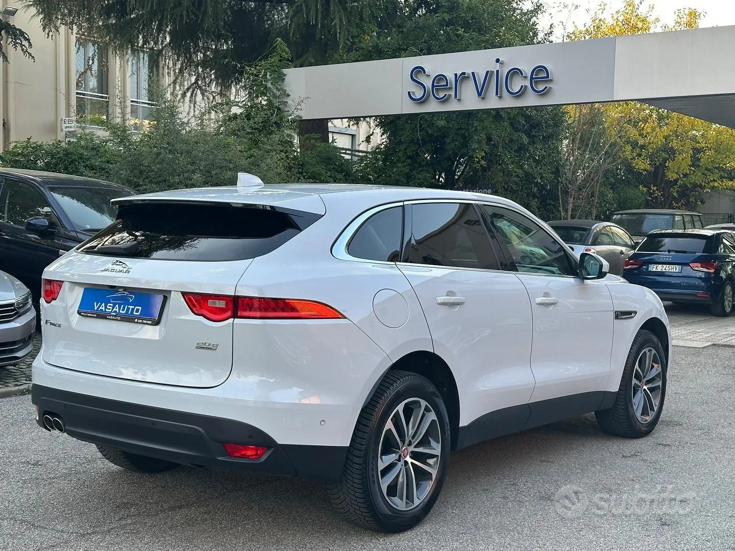 Jaguar F-Pace 2016 photo 5