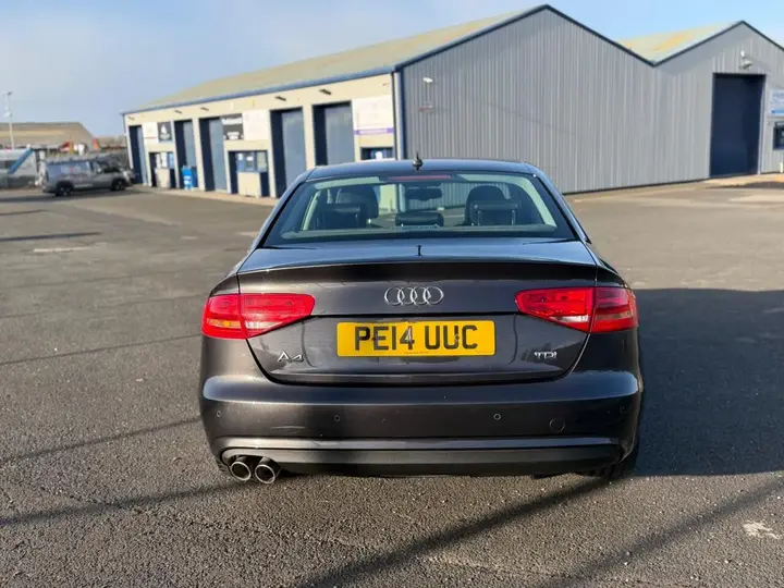 Audi A4 2014 photo 5