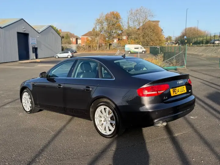 Audi A4 2014 photo 4
