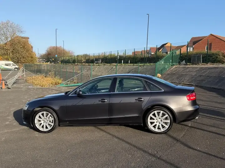 Audi A4 2014 photo 3
