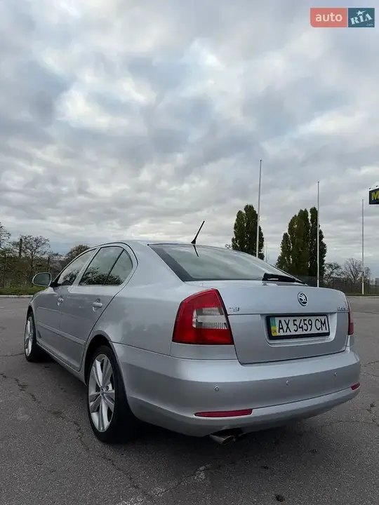 Skoda Octavia 2011 photo 4