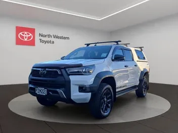 Toyota Hilux 2023 photo 4