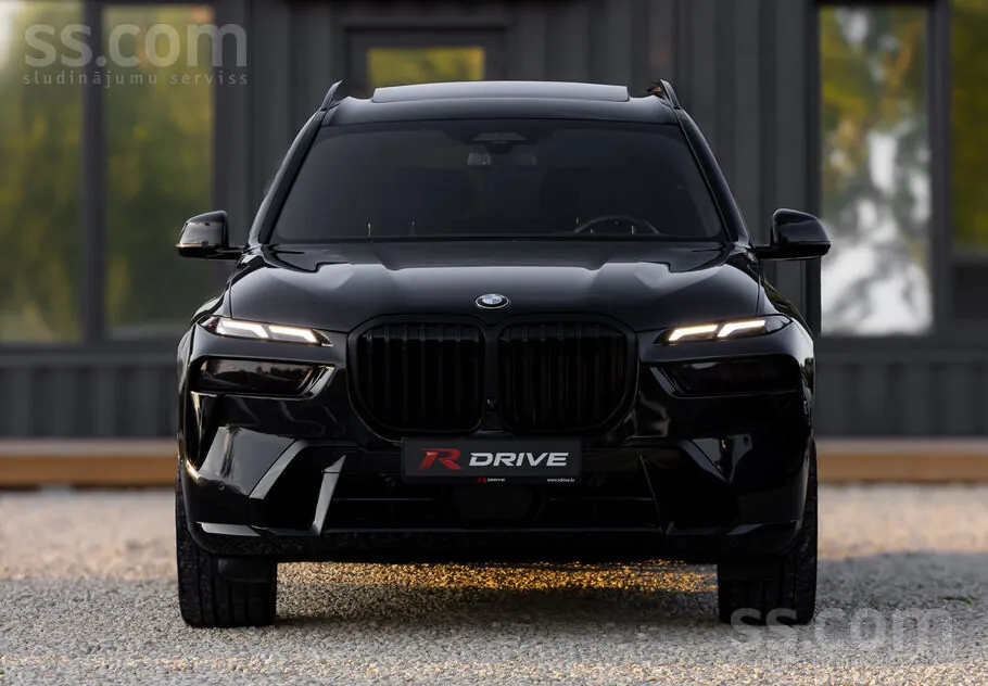 BMW X7 2023 photo 3