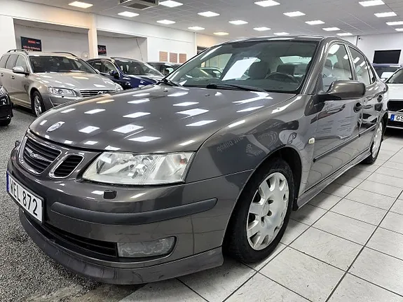 Saab 9-3 2005 photo 2
