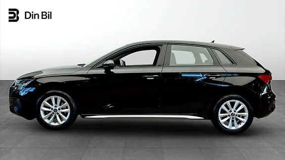 Audi A3 2023 photo 2