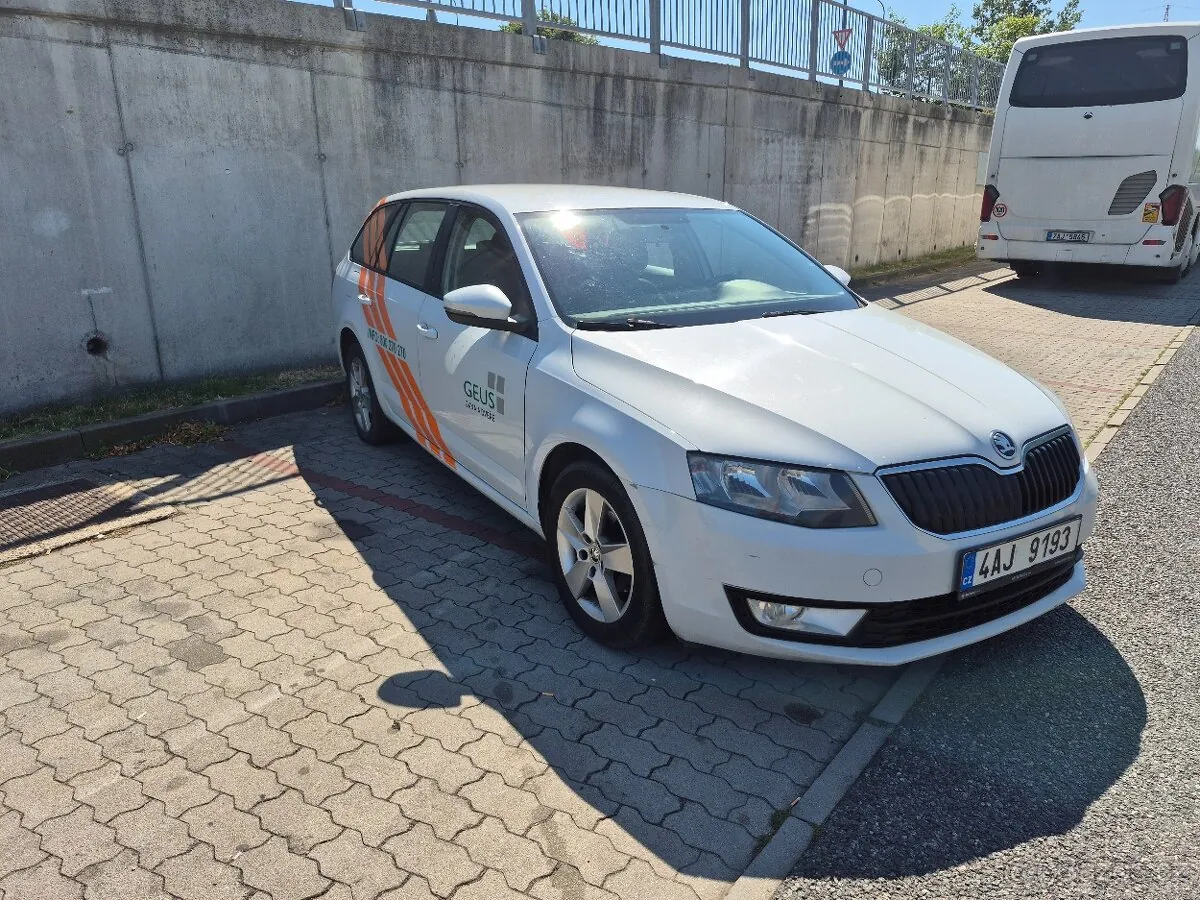 Skoda Octavia 2014 photo 2