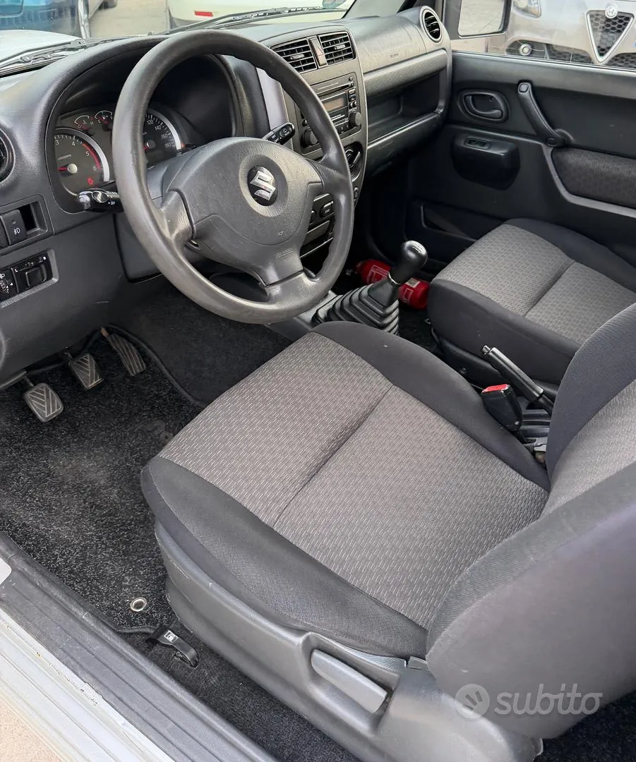 Suzuki Jimny 2006 photo 5