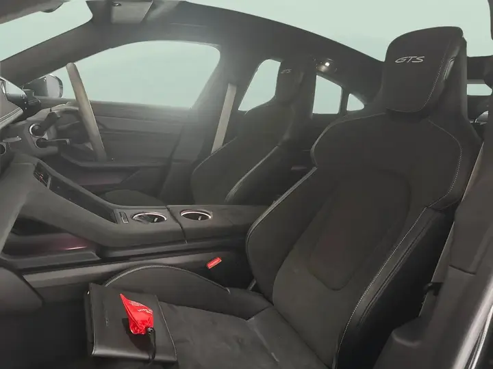 Porsche Taycan 2024 photo 4