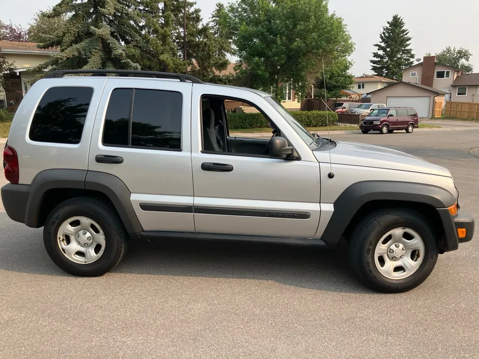 Jeep Liberty 2006 photo 3