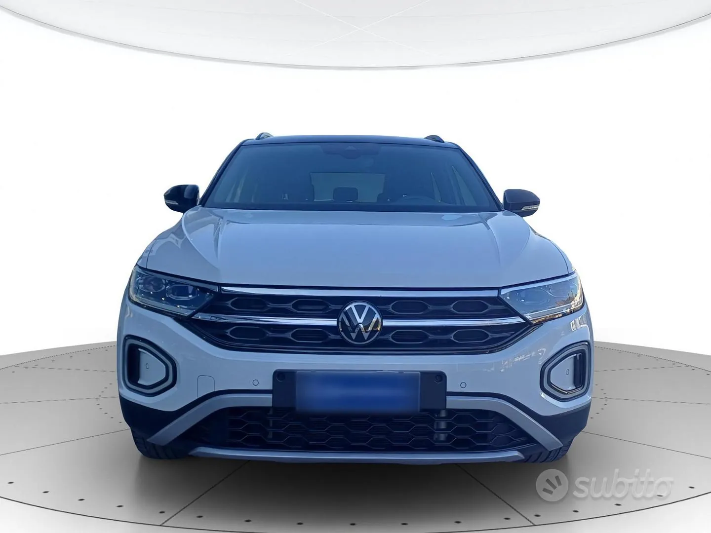 Volkswagen T-Roc 2023 photo 2