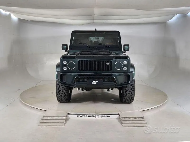 Land Rover Defender 2026 photo 2