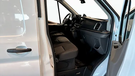 Ford Transit 2026 photo 3