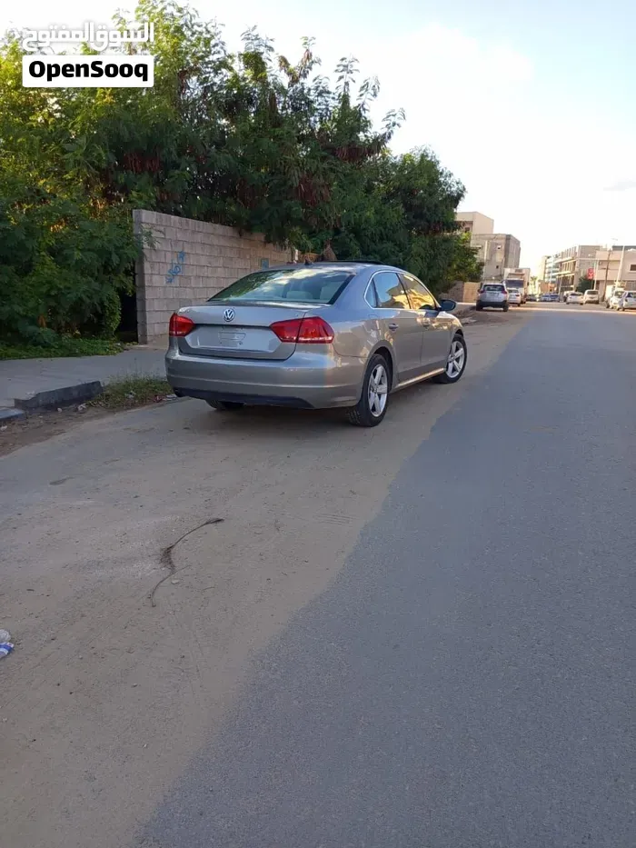 Volkswagen Passat 2013 photo 2