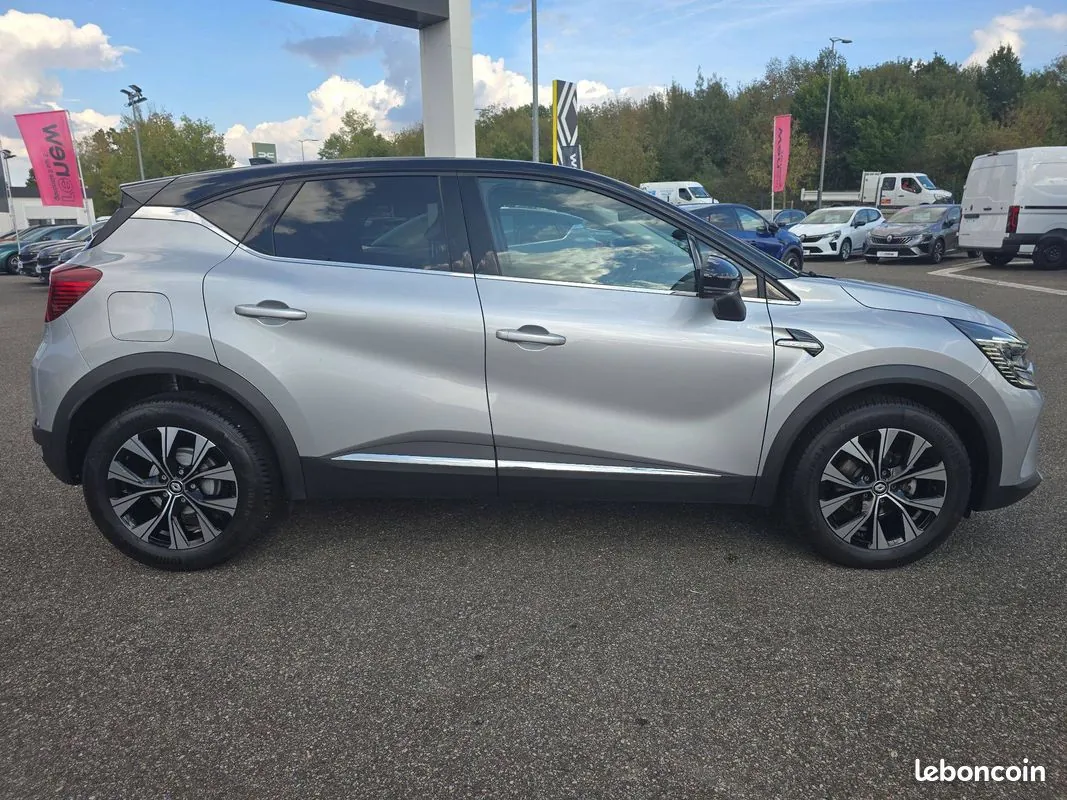 Renault Captur 2024 photo 4
