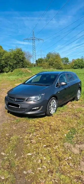 Opel Astra J
