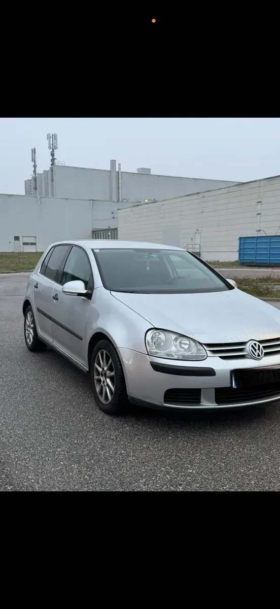 Volkswagen Golf 2004 photo 2