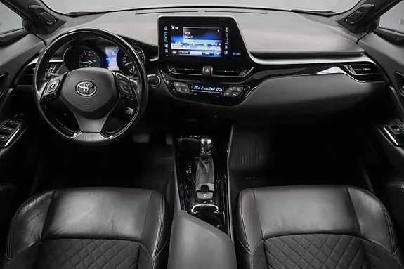 Toyota C-Hr 2017 photo 2
