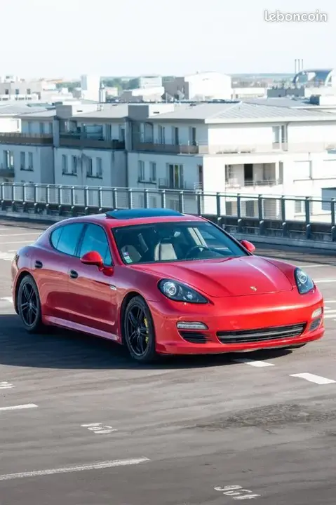 Porsche Panamera 2012 photo 2