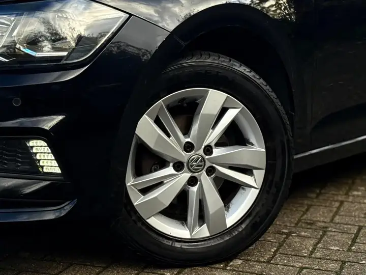 Volkswagen Polo 2018 photo 3