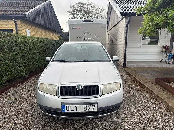 Skoda Fabia 2004 photo 2
