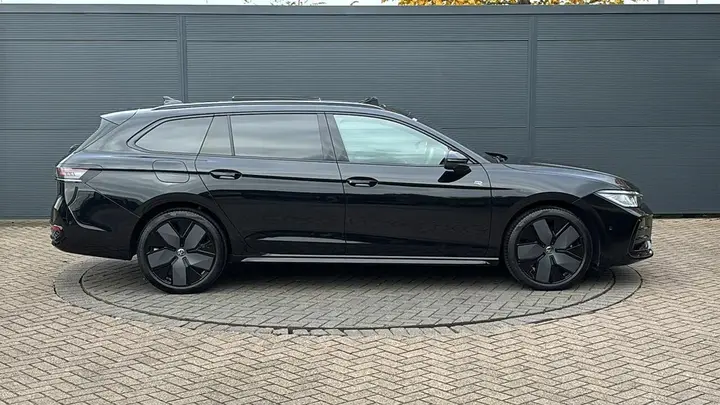 Volkswagen Passat 2026 photo 4