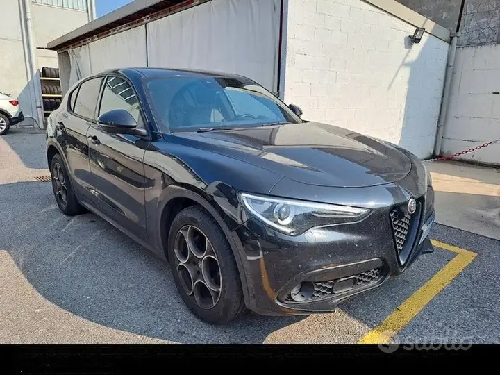 Alfa Romeo Stelvio 2022 photo 2