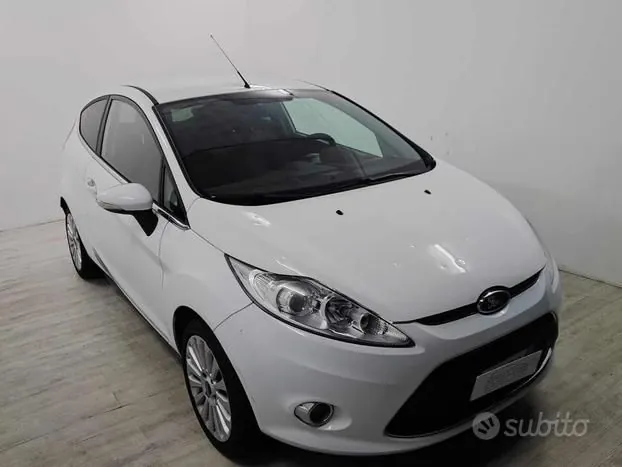 Ford Fiesta 2009 photo 2