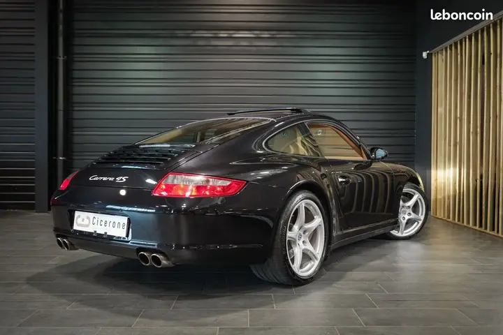 Porsche 911 2007 photo 2