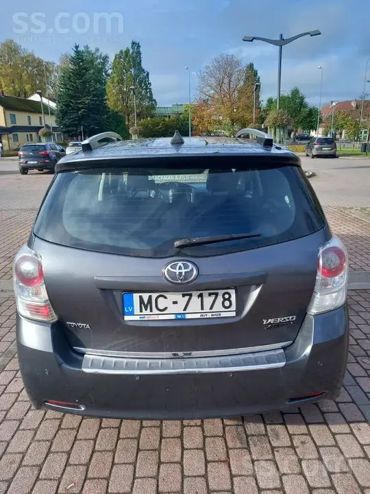 Toyota Corolla Verso 2009 photo 2