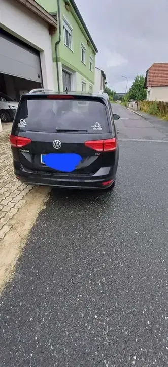 Volkswagen Touran 2017 photo 3