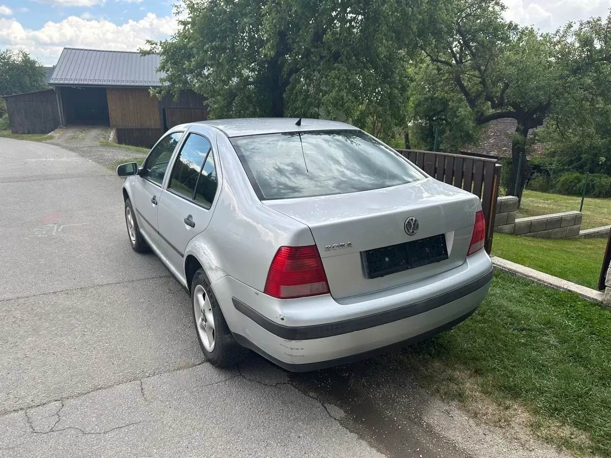 Volkswagen Bora 2004 photo 3