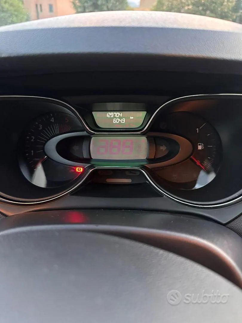 Renault Captur 2017 photo 2