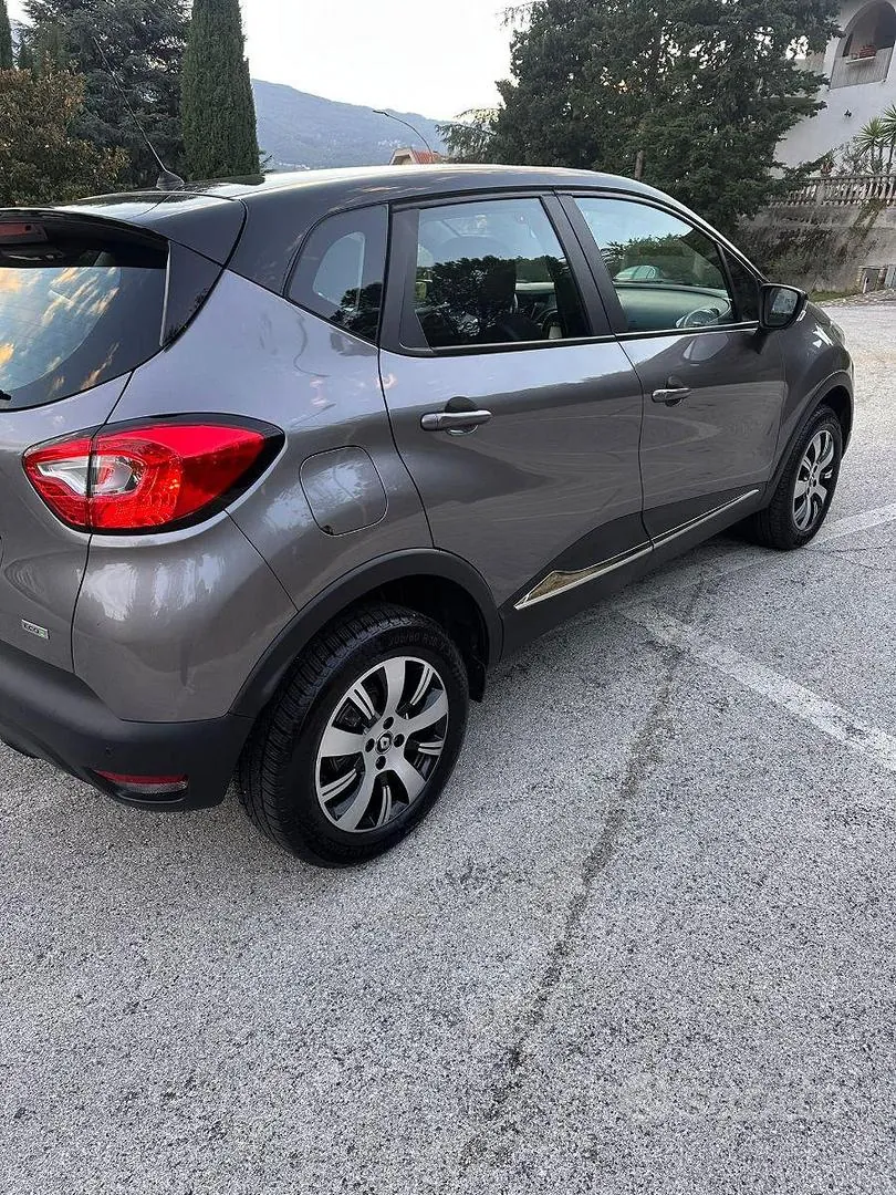 Renault Captur 2017 photo 3