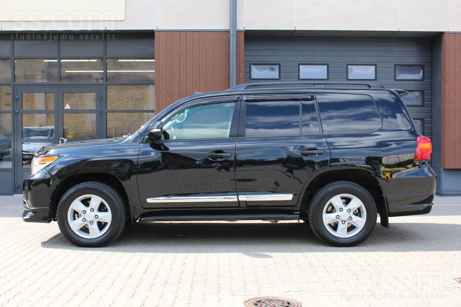 Toyota Land Cruiser 2015 photo 4