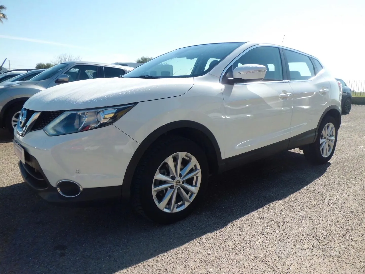 Nissan Qashqai 2014 photo 2