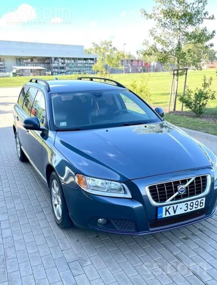 Volvo V70 2009 photo 3