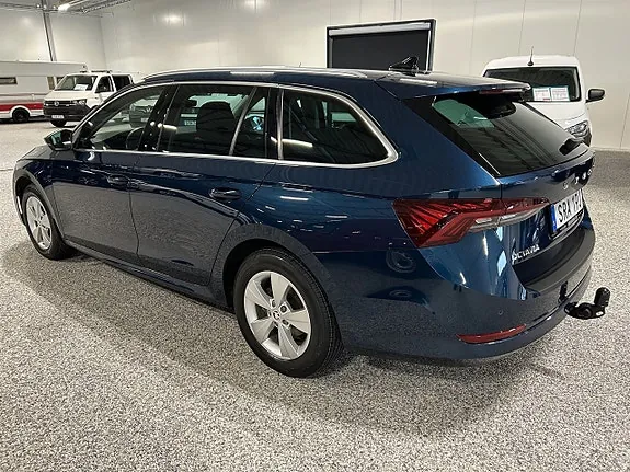 Skoda Octavia 2023 photo 2