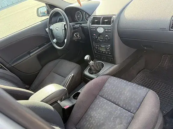 Ford Mondeo 2001 photo 5