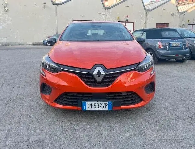 Renault Clio 2023 photo 2