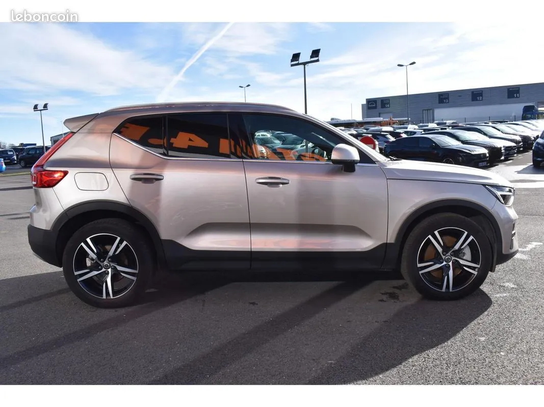 Volvo Xc40 2023 photo 4