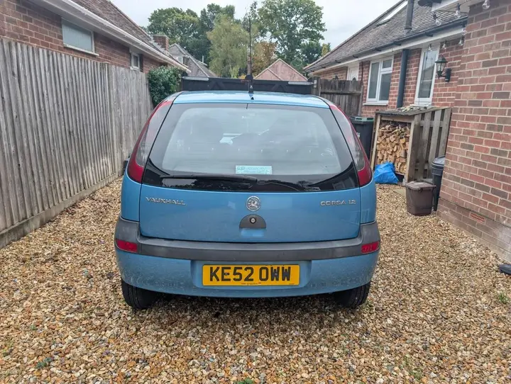 Vauxhall Corsa 2002 photo 3