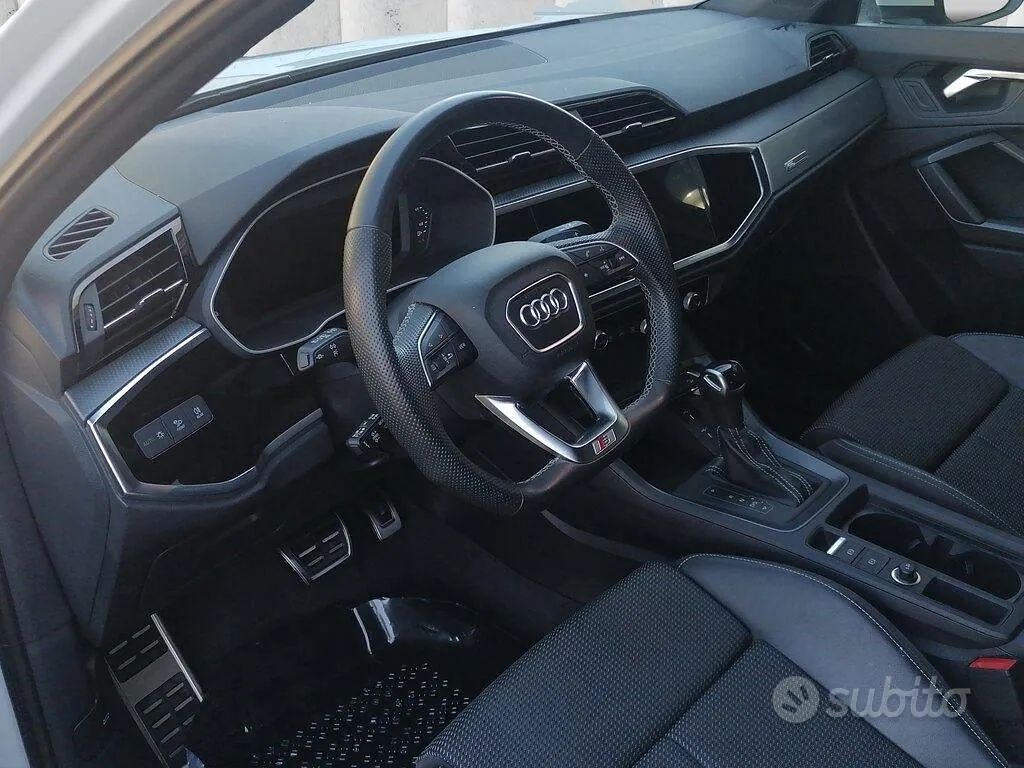 Audi Q3 2022 photo 4
