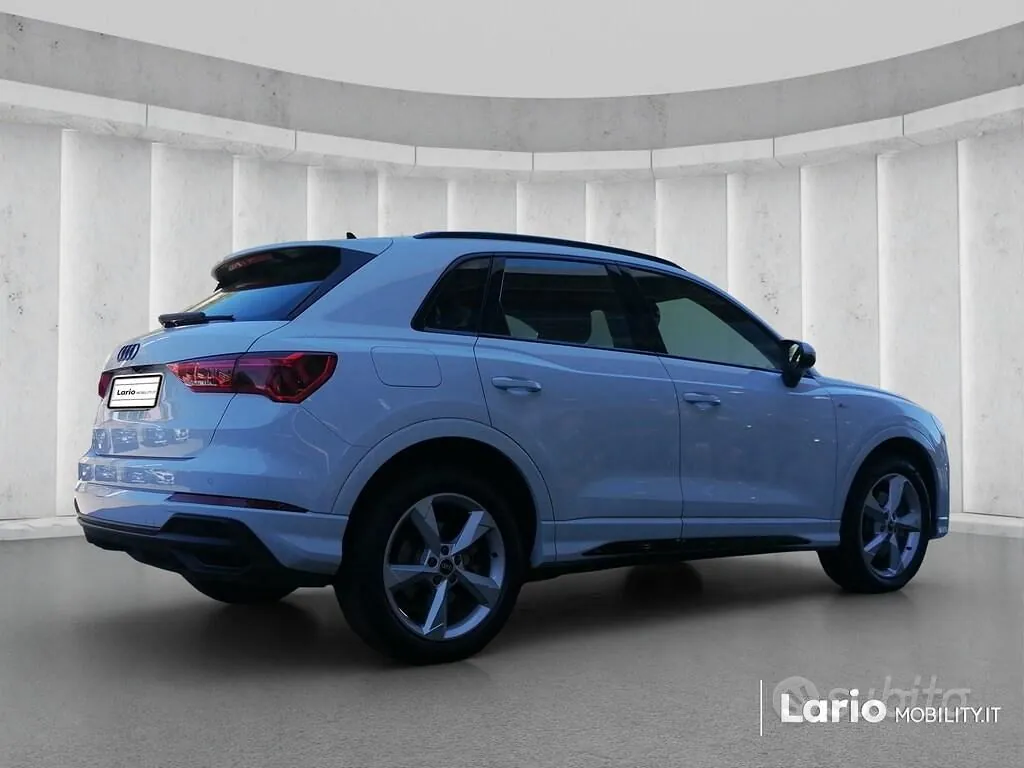 Audi Q3 2022 photo 3
