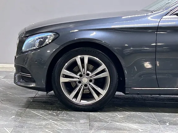 Mercedes-Benz C180 2015 photo 5