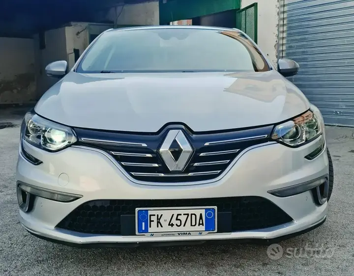 Renault Megane 2017 photo 2