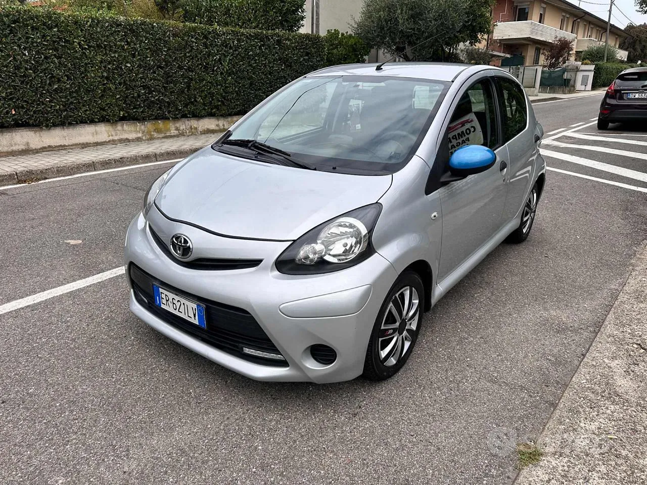 Toyota Aygo 2013 photo 2